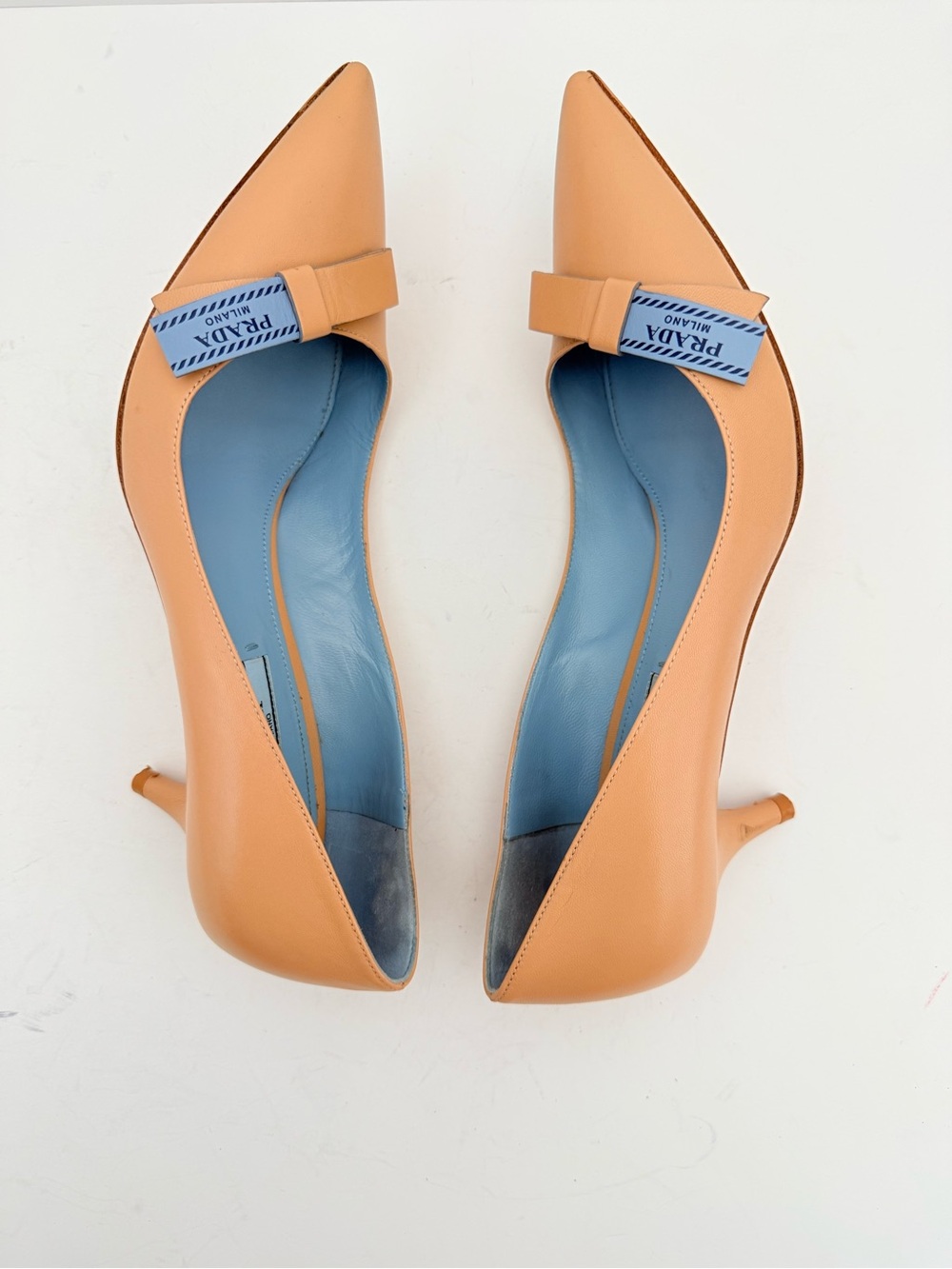 Prada Logo Bow Kitten Heel Pumps Beige Apricot Blue Leather EU 38.5 US 8.5 - Picture 5 of 11